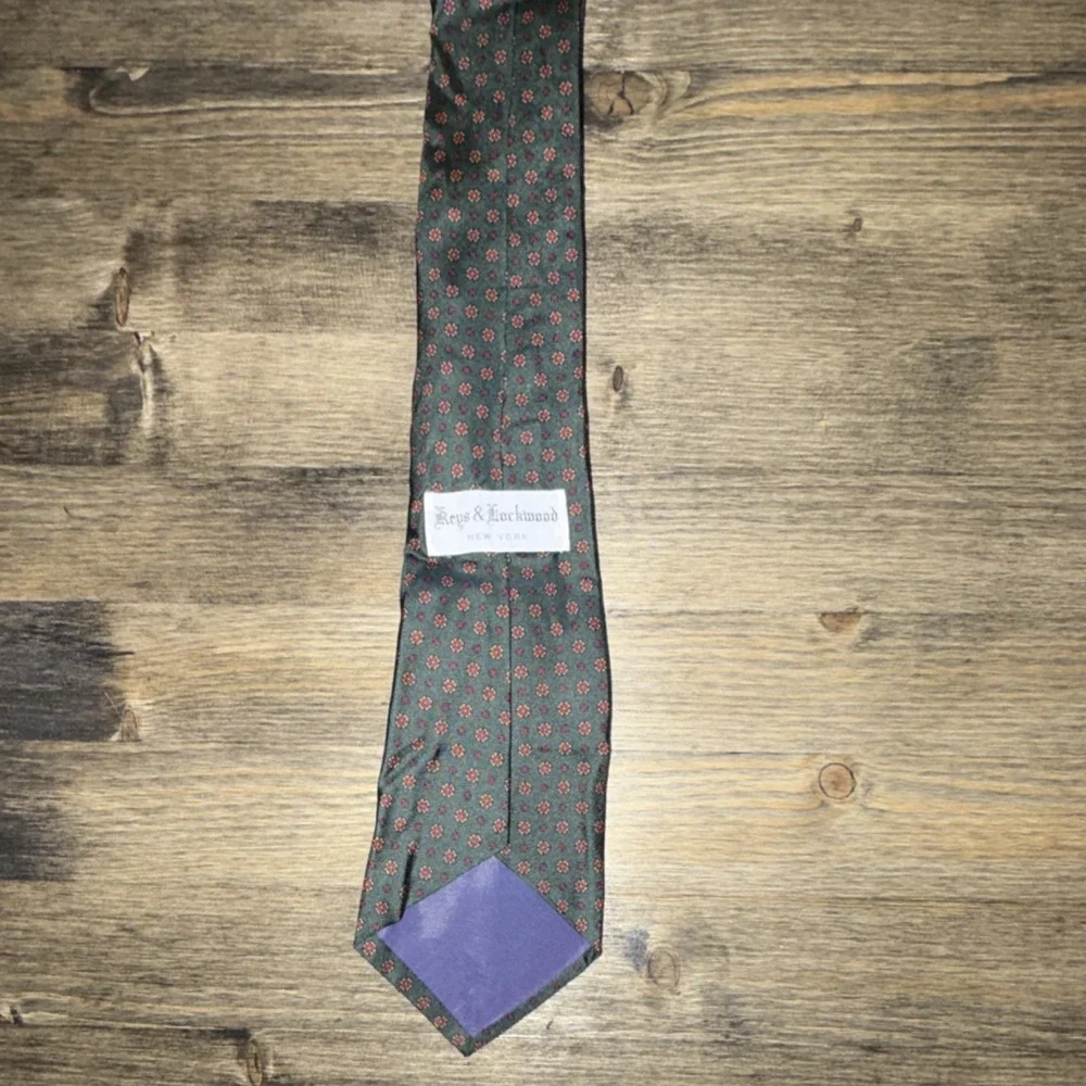 Vintage Keys & Lockwood Pure Silk Men's Tie: Hand Sewn Geometric
